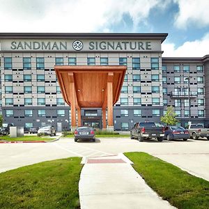 Sandman Signature Plano-Frisco Hotel